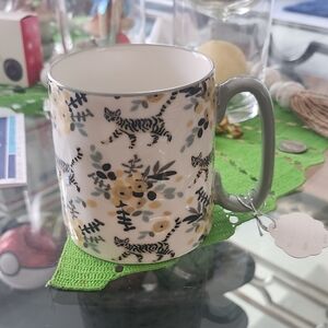Bella Strpcate Floral Cat Mug